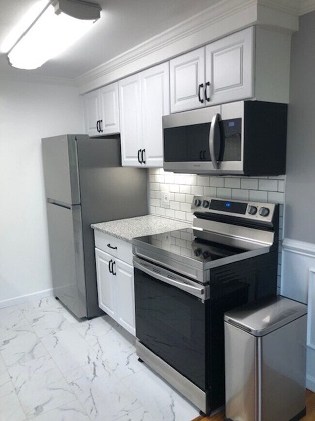 63 Watertree Dr Unit 63, East Syracuse, NY 13057 Condo for Rent in