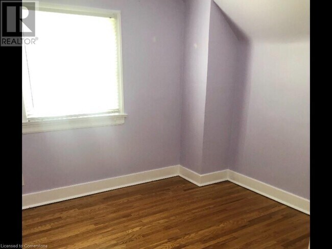 Photo du bâtiment - 1344 Leighland Rd