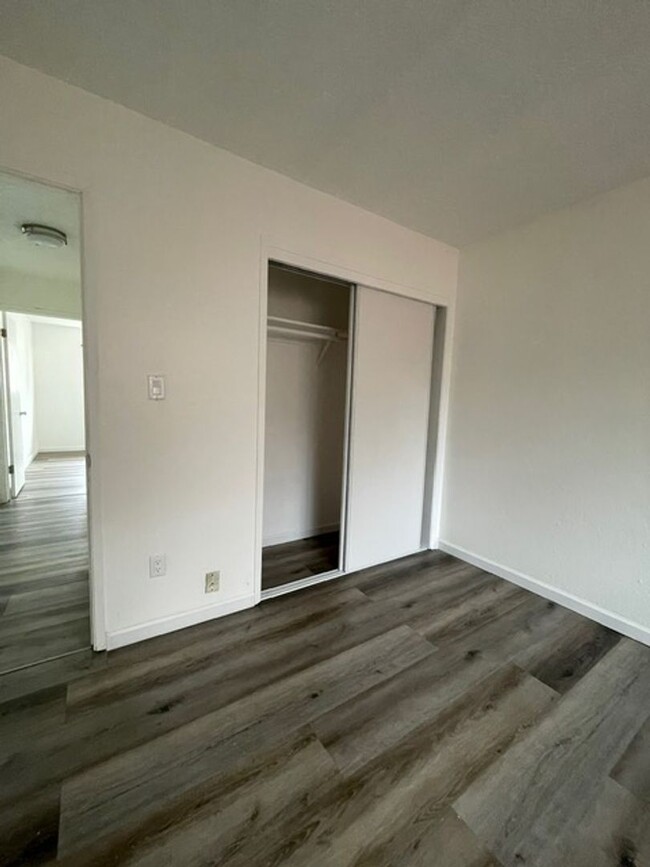 Foto del edificio - 2-Bedroom, 1-Bath Duet in Union City