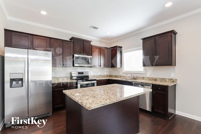 Foto del edificio - 349 White Birch Ln