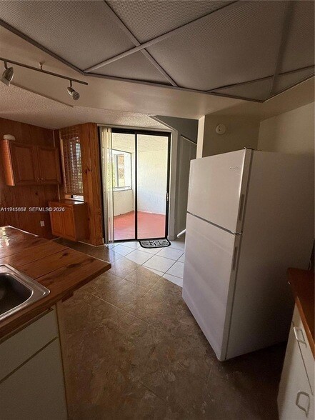 Foto del edificio - 8255 SW 152nd Ave