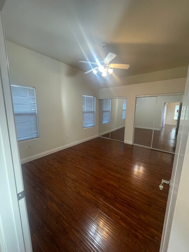 Foto del edificio - 8985 S Durango Dr