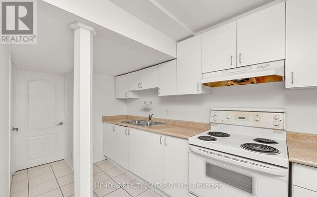 Building Photo - 14 Tarsus Crescent