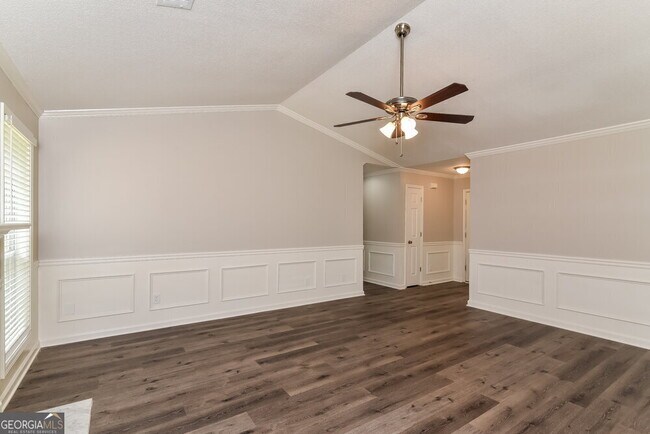 Foto del edificio - 422 Shoal Cir