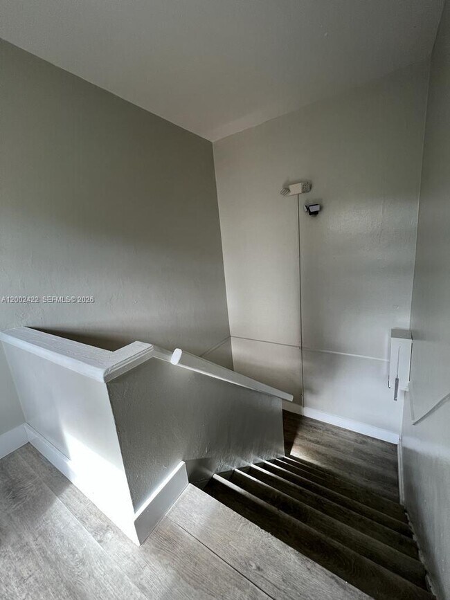 Foto del edificio - 1421 SW 37th Ave