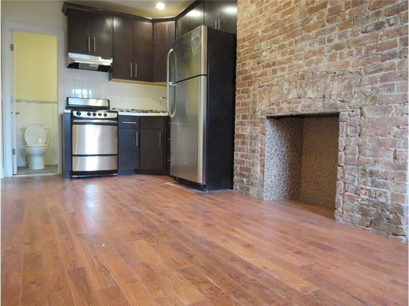 Building Photo - 270 W 139th St