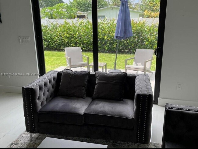 Foto del edificio - 3282 SW 44th St