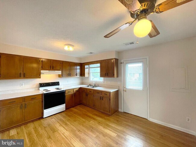 Foto del edificio - 44964 Serenity Farm Ln