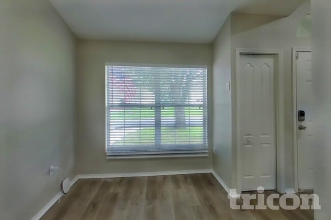 Building Photo - 3034 Wentworth Pl