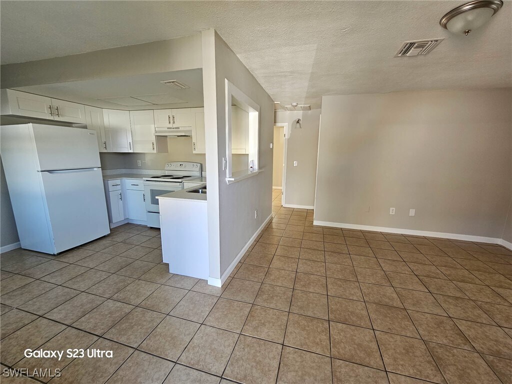 Foto principal - 13029 First St