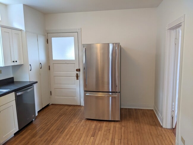 Building Photo - 1116 Ashland Ave