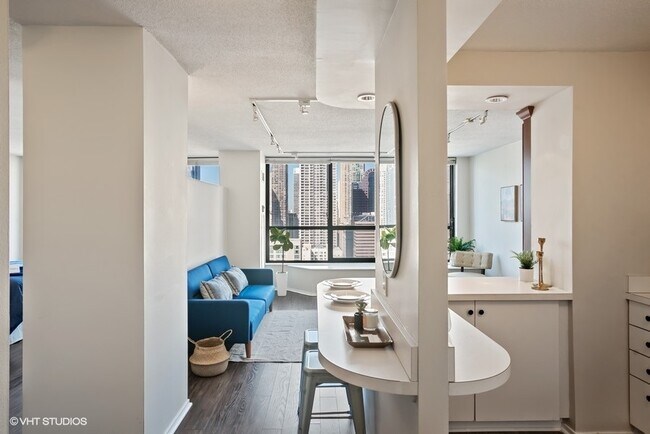 Building Photo - 405 N Wabash Ave
