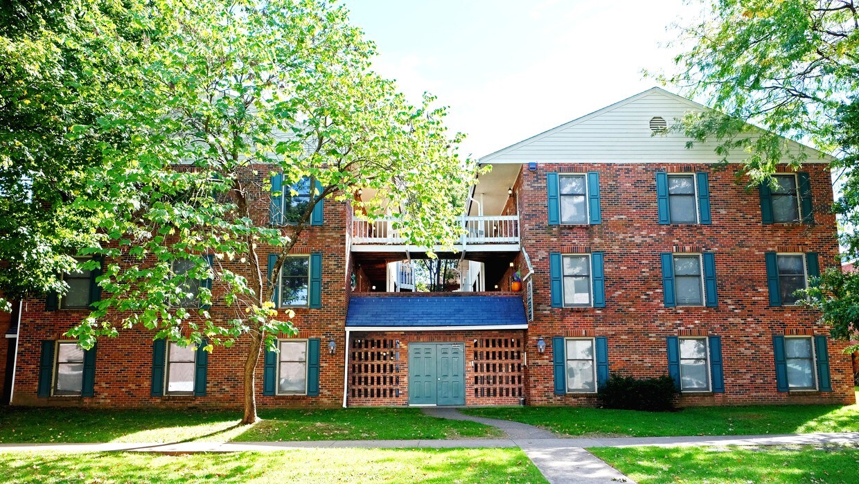 Foto principal - 1655 6th Ave
