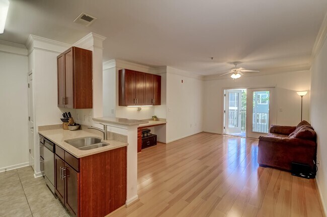 Building Photo - 1755 Central Park Rd