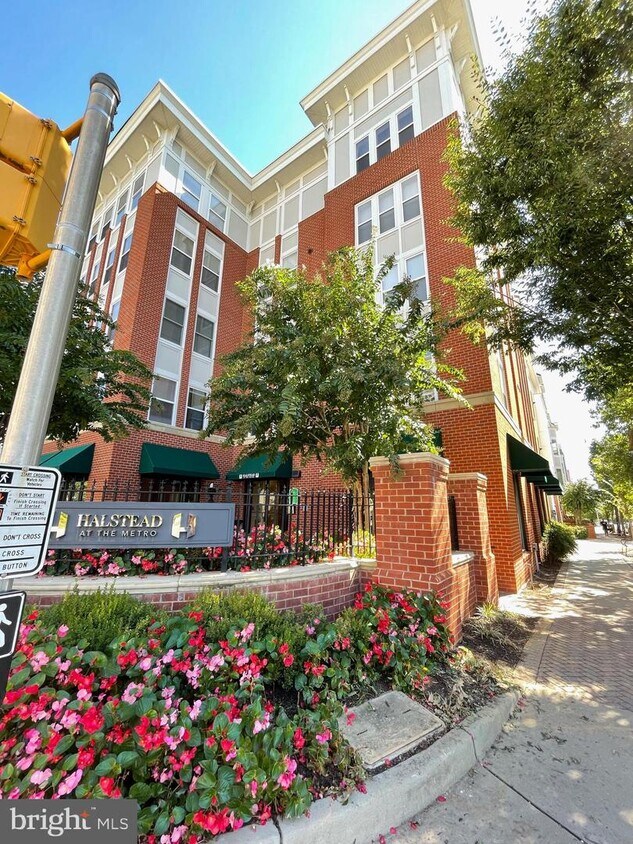 2655 Prosperity Ave Unit 335, Fairfax, VA 22031 Condo for Rent in