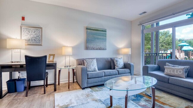 Foto del edificio - 12000 Main Campus Dr