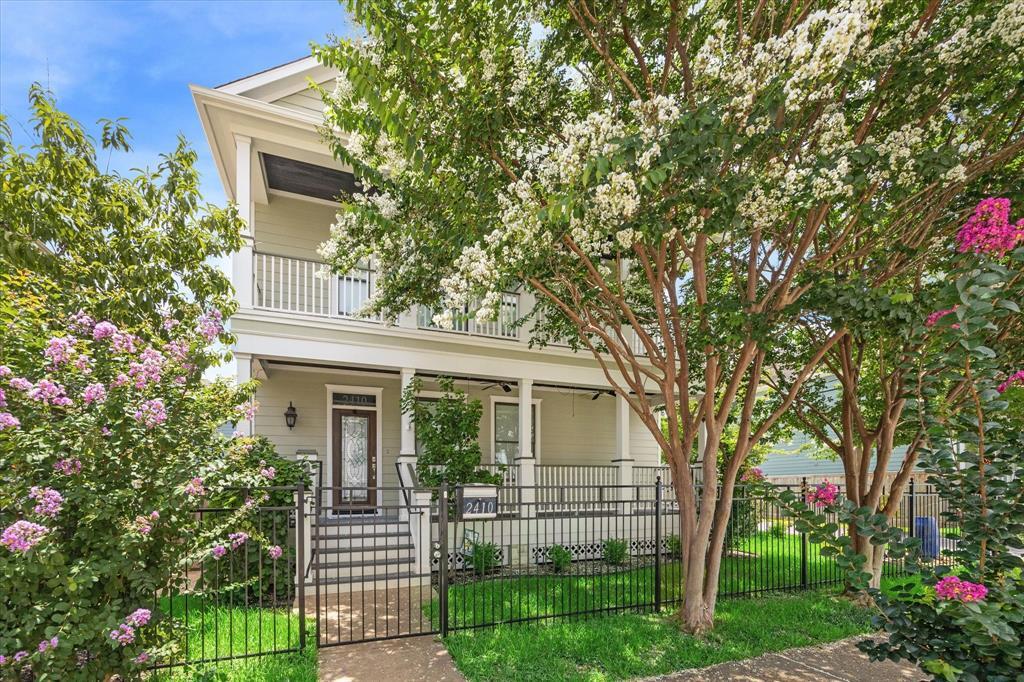 Foto principal - 2410 Rutland St