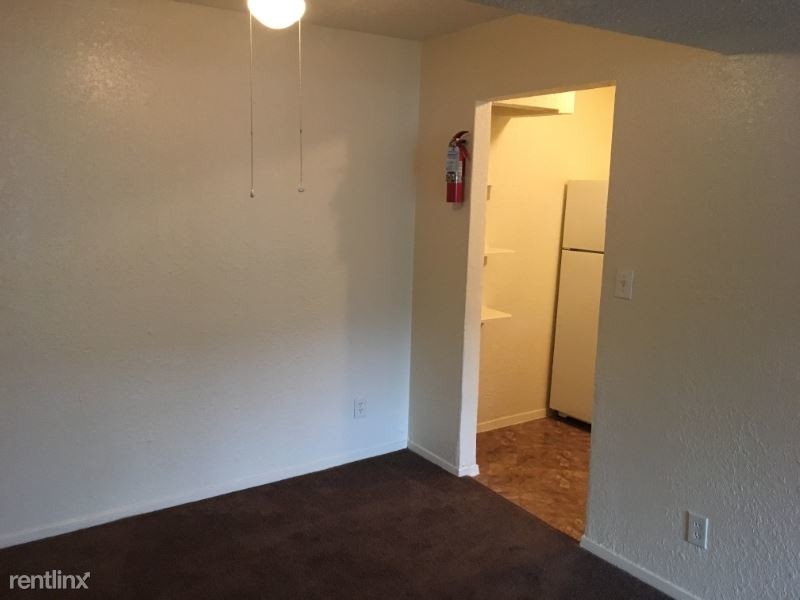 Primary Photo - 1 br, 1 bath Apartment - 3611 Maplewood Ave