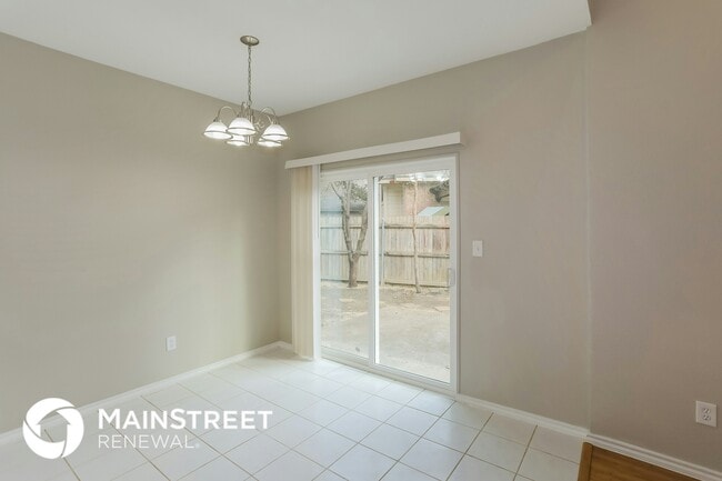 Foto del edificio - 4121 One Pl Ln