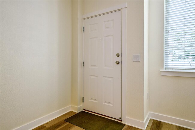 Foto del edificio - 257 Grayson Ter