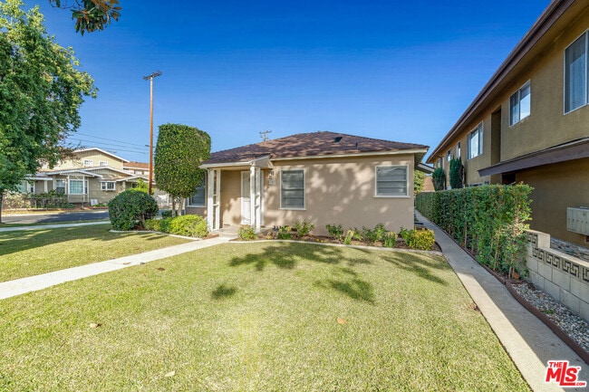 Building Photo - 340 N Monterey St