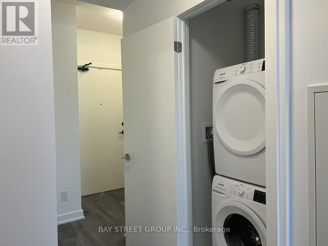 Photo du bâtiment - 510-8888 YONGE St