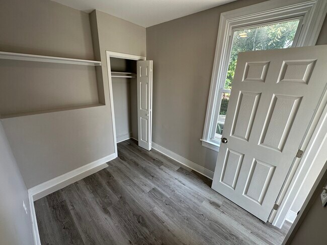 Building Photo - 3010 White Ave