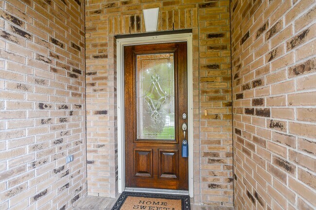 Building Photo - 128 Emerald Loch Ln