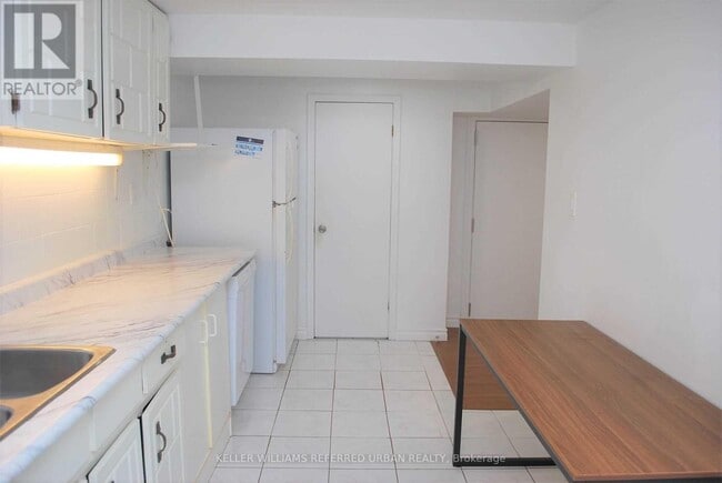 Building Photo - 53 Silvio Ave