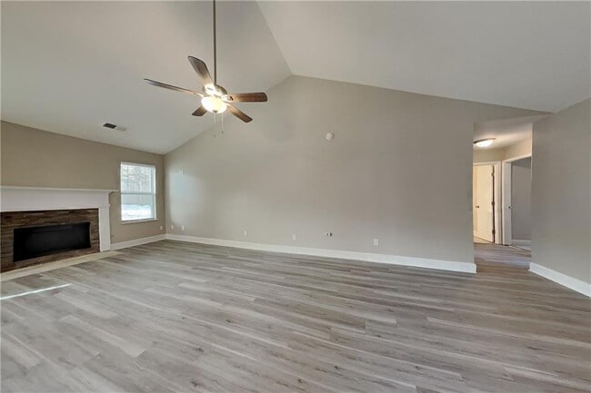 Building Photo - 1210 Port Royal Ct