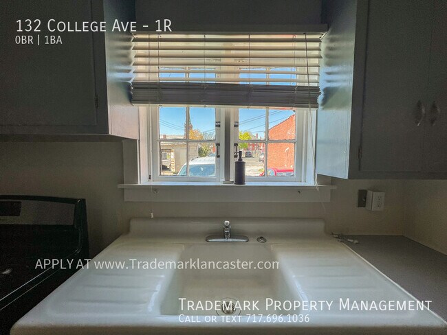 Foto del edificio - Very Nice College Ave Efficiency