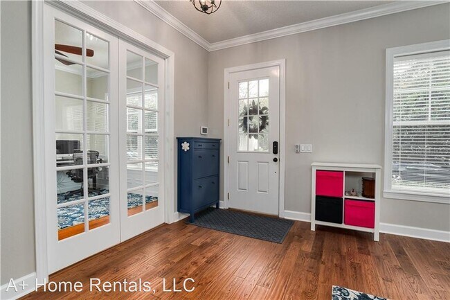 Building Photo - 4 br, 3.5 bath House - 1408 Stickley Ave.