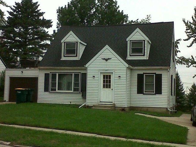 Building Photo - Bauman Apartments