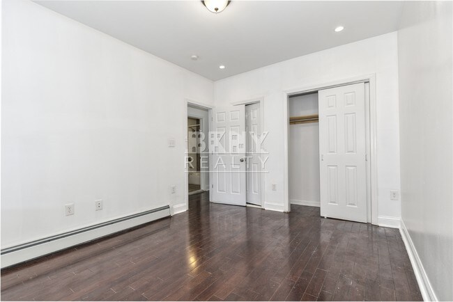Foto del edificio - 3103 Snyder Ave