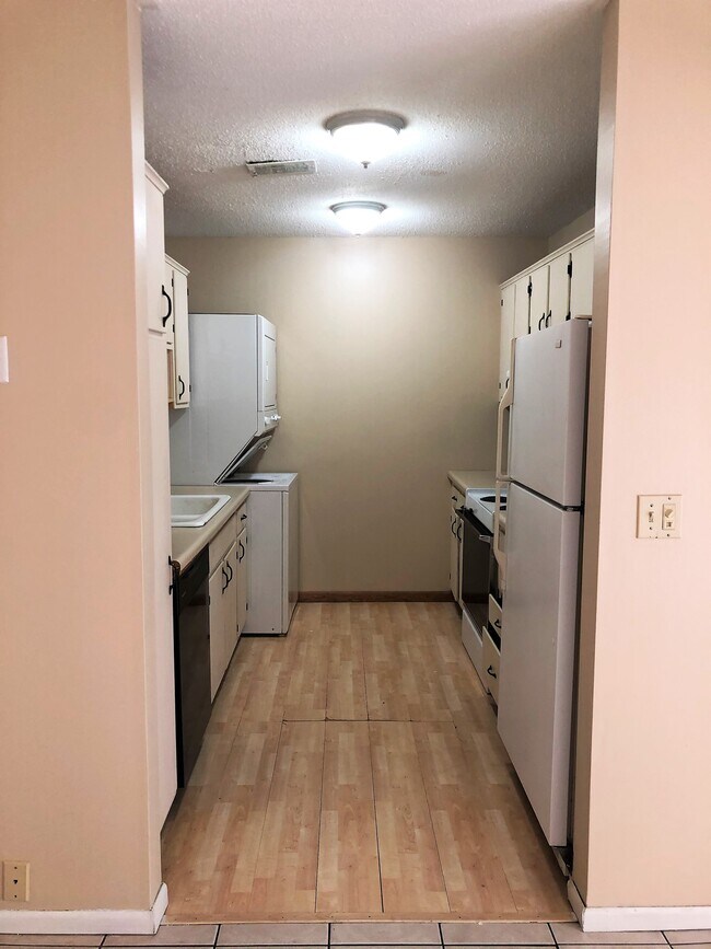 Foto del edificio - 7788 Dunmore Rd