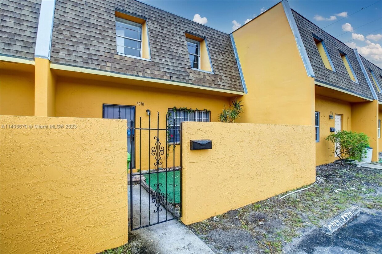 5970 NW 29th Pl Unit 114, Sunrise, FL 33313 Condo for Rent in Sunrise