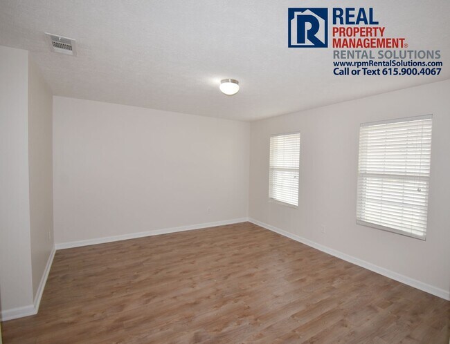 Building Photo - 4BR/3BA in Blackman Farms, 2 car garage, 3,000 sq ft! Triple Blackman Schools!