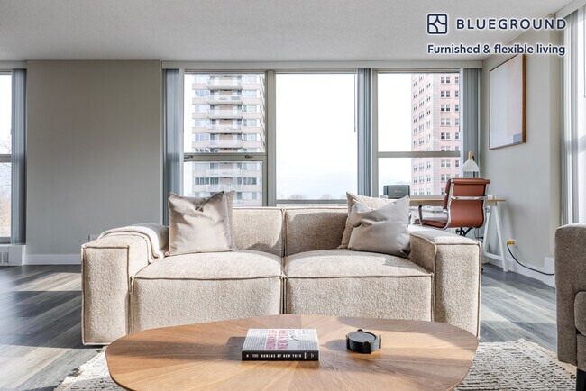 Foto del edificio - 5600 N Sheridan Rd