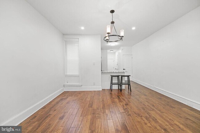 Foto del edificio - 5527 Catharine St