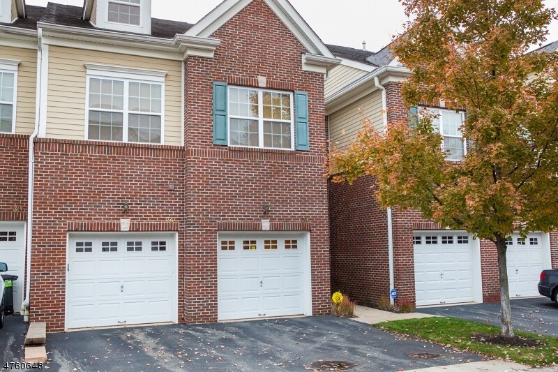 Foto principal - 36 Taft Ln