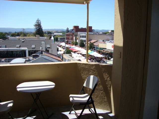 S5 view from entrance - 411 California Ave