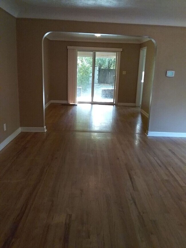 Foto del edificio - Charming 2 Bedroom House