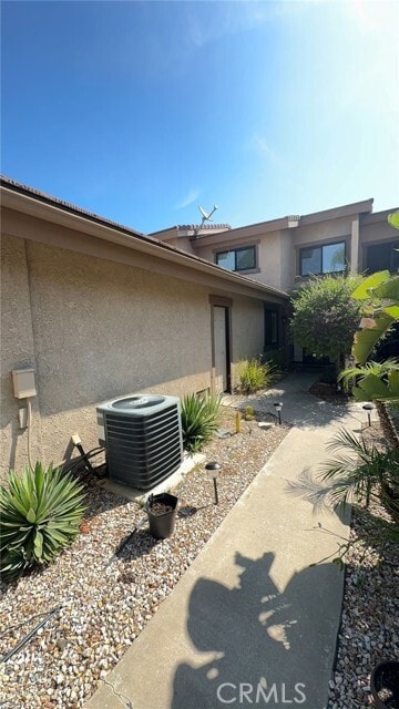 Building Photo - 30186 Yellow Feather Dr