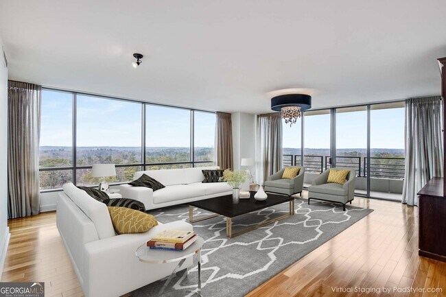 Foto del edificio - 700 Park Regency Pl NE