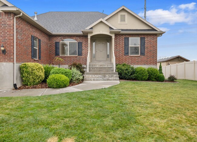 Building Photo - Spacious 5-Bedroom Home with Theater Room & Prime Location