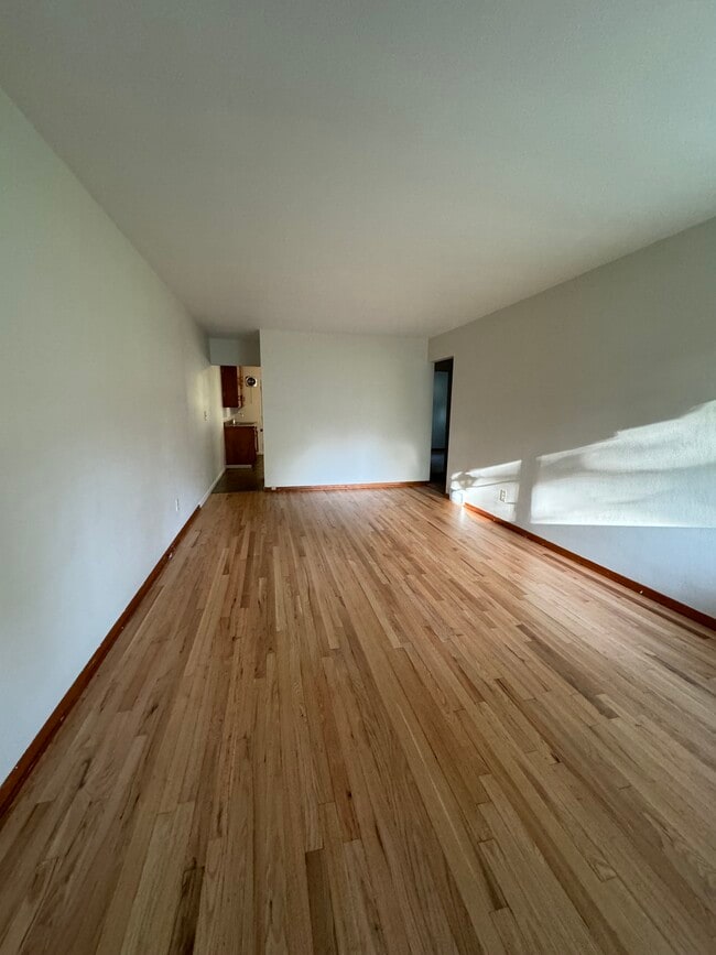 Building Photo - 3013 Blakeley Ave
