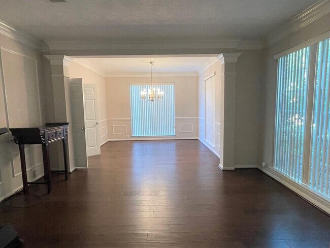 Foto del edificio - 2218 Cypress Run Dr