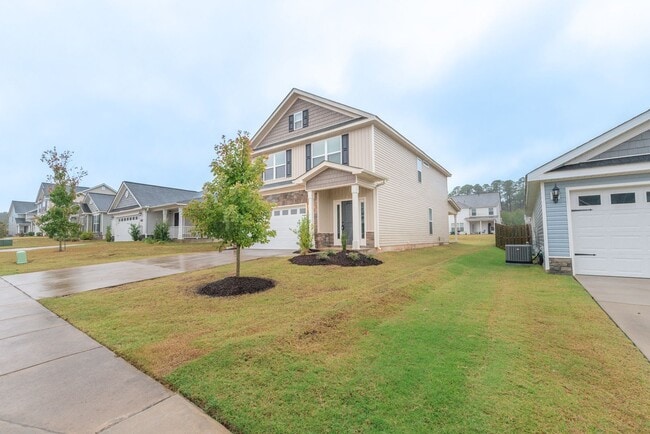 Building Photo - Welcome home to Summerton Village, where beauty, comfort, and value come together effortlessly.