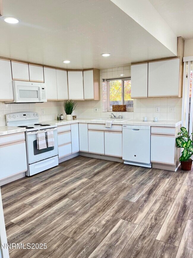 Foto del edificio - 506 E Taylor St