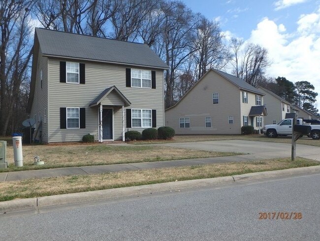 Foto del edificio - 115 Stratford Rd